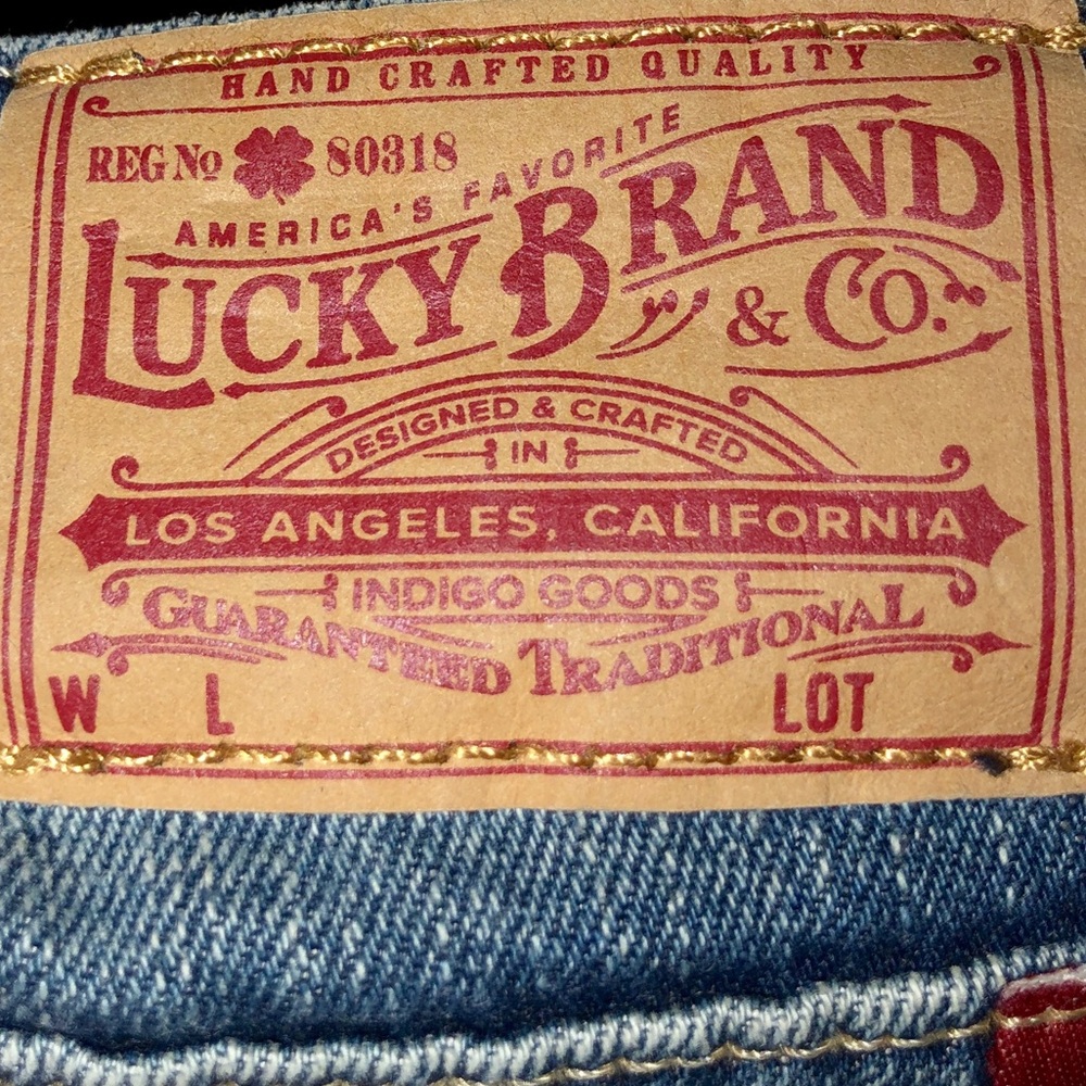 NWT LUCKY BRAND Distressed, Rips, SIENNA Slim Boyfriend jeans SIZE - Picture 8 of 8